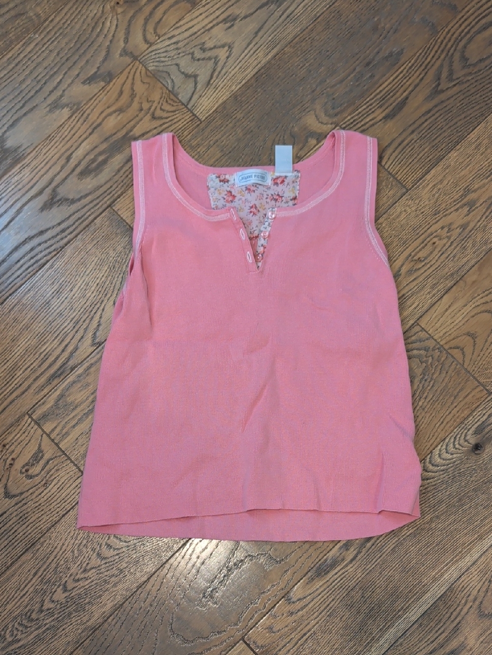 VINTAGE JEANNE PIERRE Coral Pink Sleeveless Tank with Notch Neck